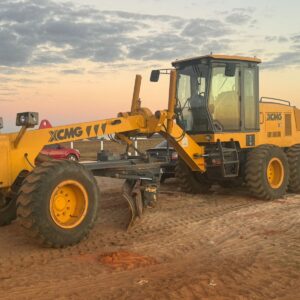 Motoniveladora XCMG GR1803BR