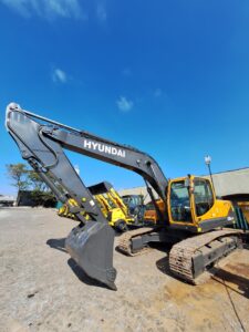 Escavadeira Hyundai R220LC-9S