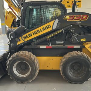 Minicarregadeira New Holland Construction L330