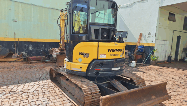 Miniescavadeira YANMAR VIO055