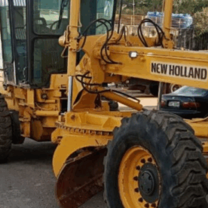 Motoniveladora RG140B New Holland