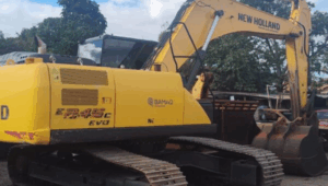 Escavadeira 245C New Holland Construction