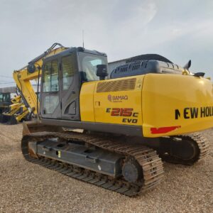 Escavadeira E215C EVO New Holland Construction