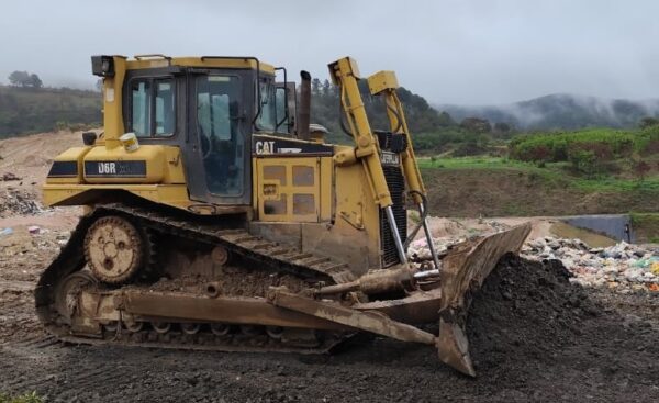 Trator de Esteira Caterpillar D6R-XL - Imagem 3