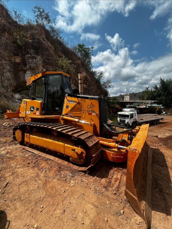 Trator de Esteira John Deere 750J - Imagem 4