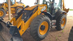 Retroescavadeira JCB 4CX