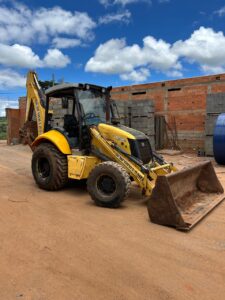 Retroescavadeira B90B 4x4 New Holland