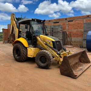 Retroescavadeira B90B 4x4 New Holland