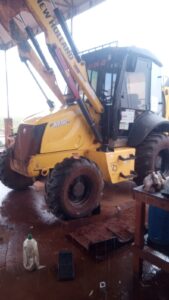 Retroescavadeira B95B New Holland