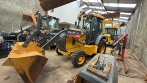 Retroescavadeira 310P Jhon Deere